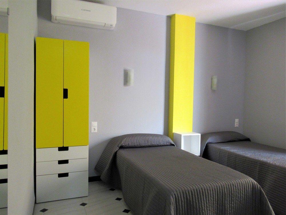 Hostal Tropical อัลมูเญการ์ ภายนอก รูปภาพ
