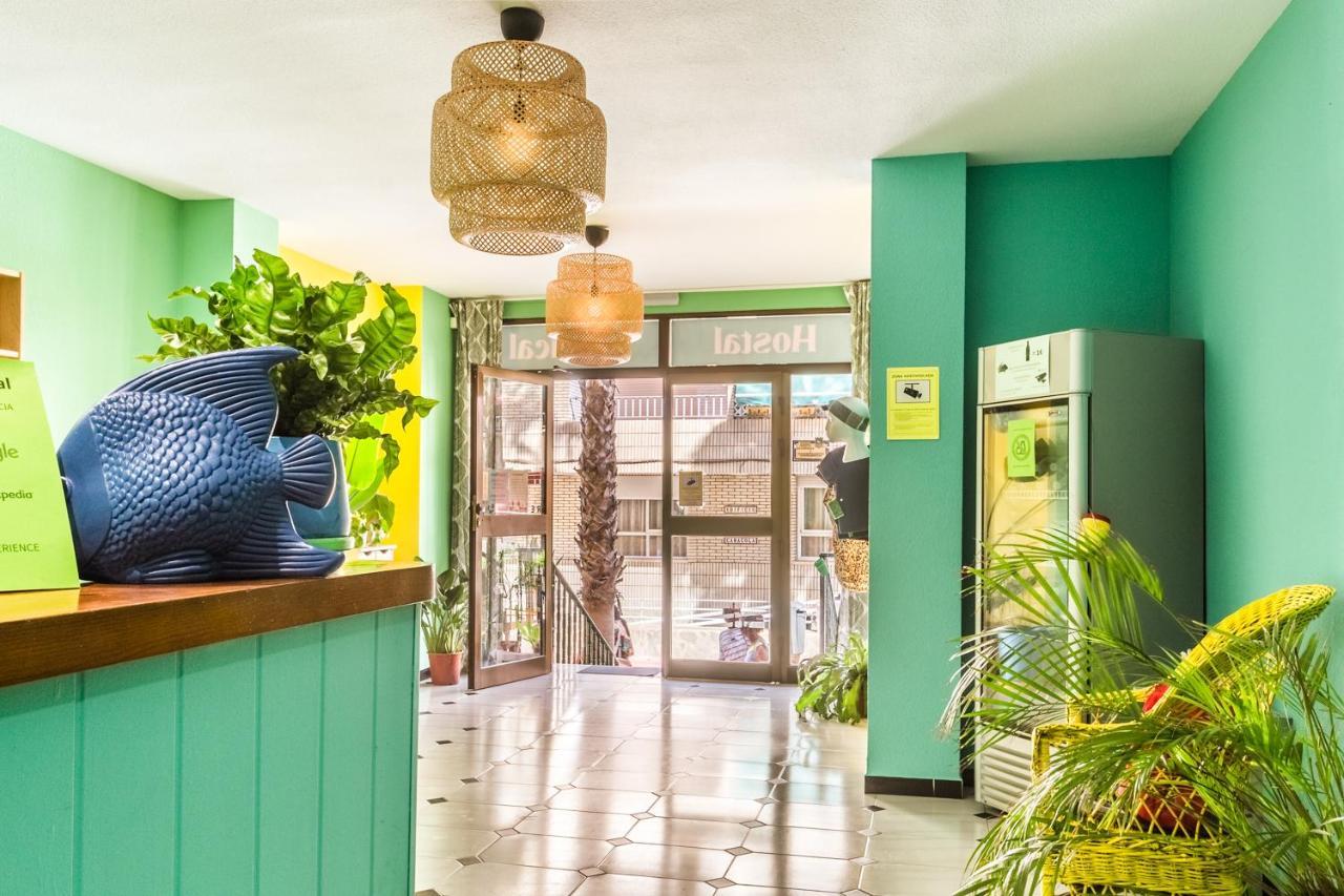 Hostal Tropical อัลมูเญการ์ ภายนอก รูปภาพ