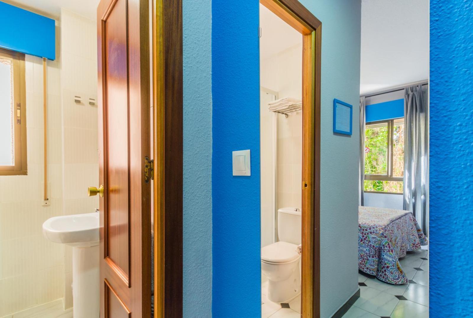 Hostal Tropical อัลมูเญการ์ ภายนอก รูปภาพ