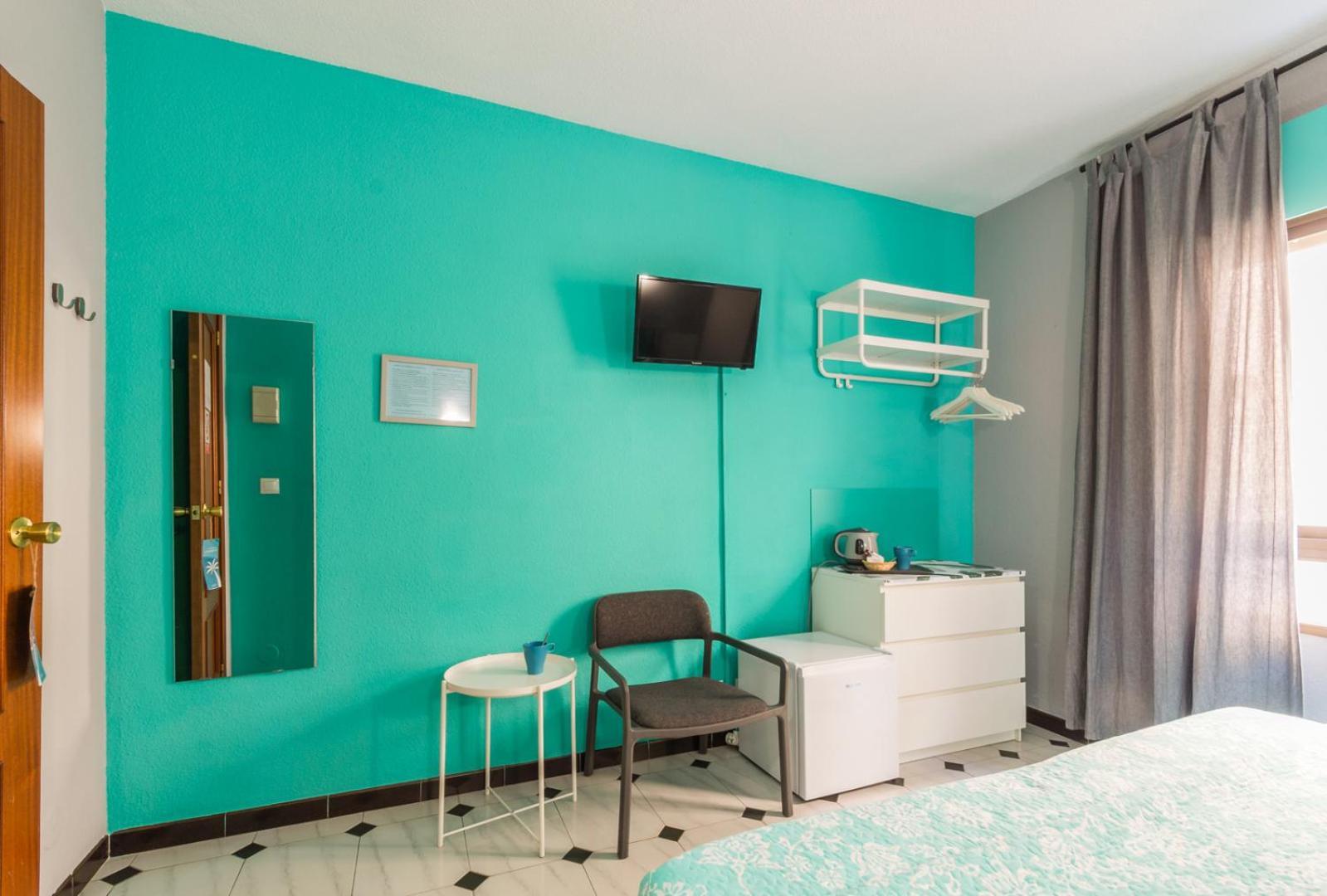 Hostal Tropical อัลมูเญการ์ ภายนอก รูปภาพ