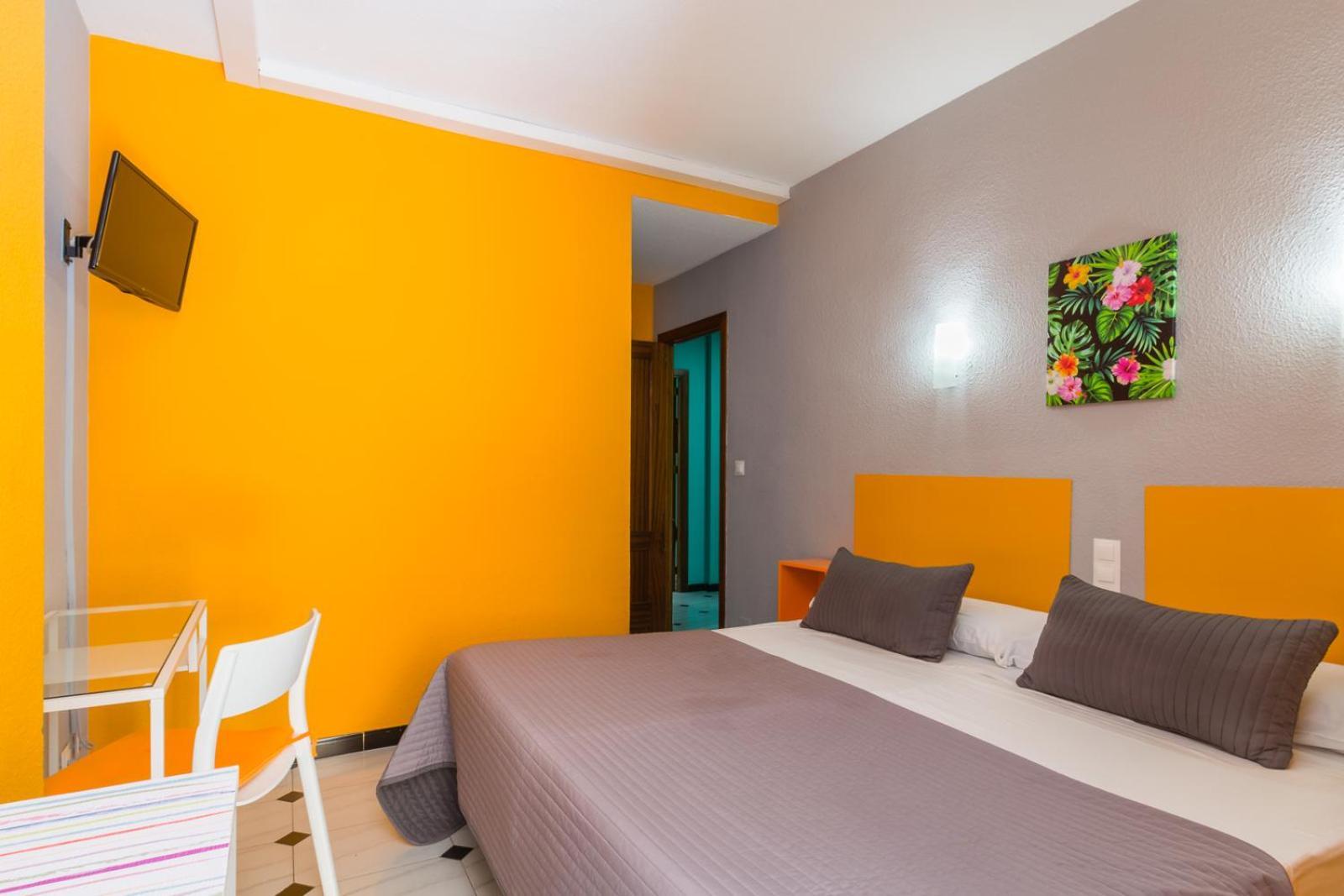 Hostal Tropical อัลมูเญการ์ ภายนอก รูปภาพ