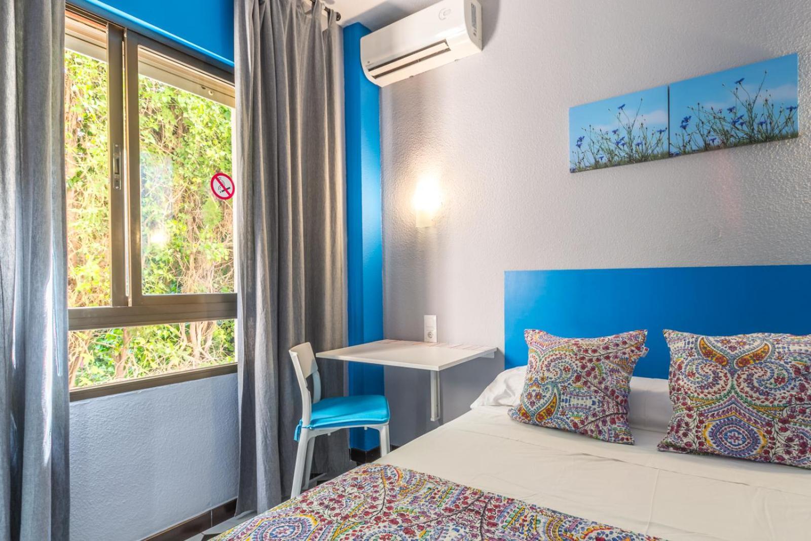 Hostal Tropical อัลมูเญการ์ ภายนอก รูปภาพ